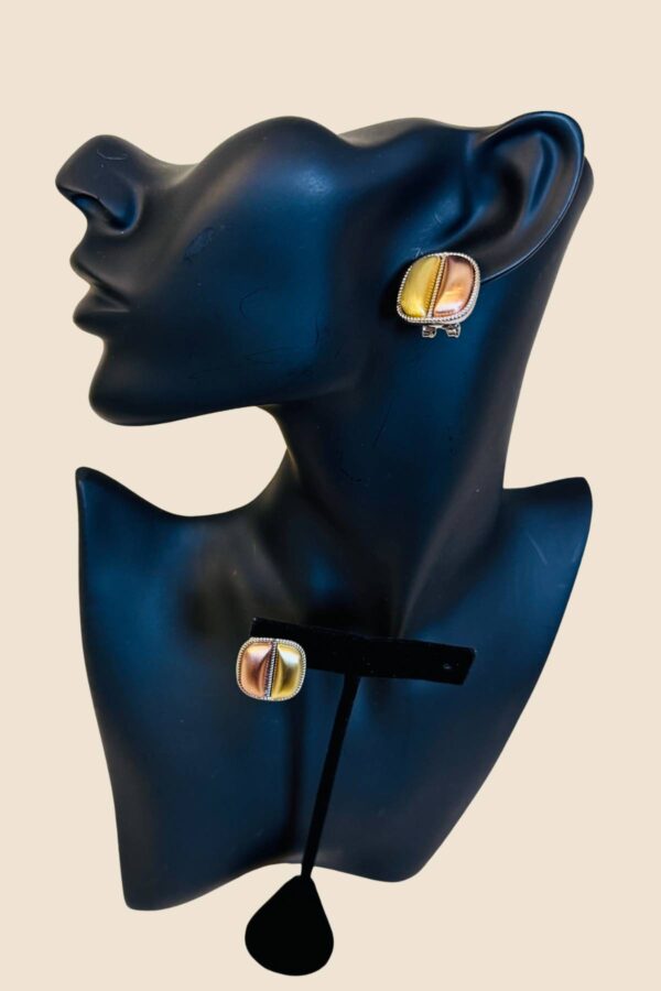 bj0021- stud- earrings- 2tone-1200x1800p-02