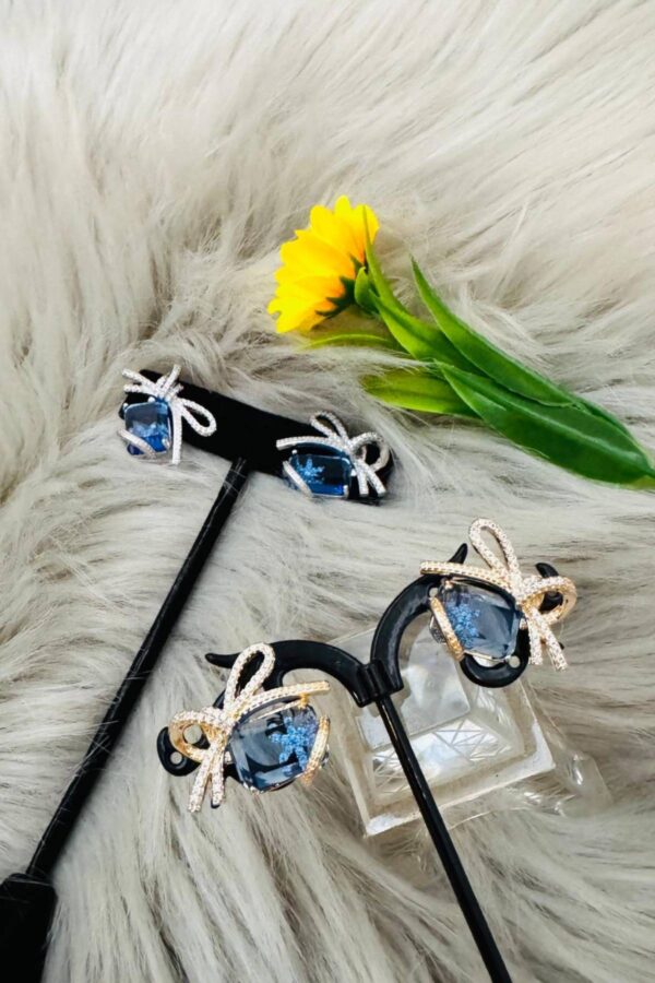 BJ-sqrstones-blue-gold-1200x1800p-02 BJ-sqrstones-blue-gold-1200x1800p-02